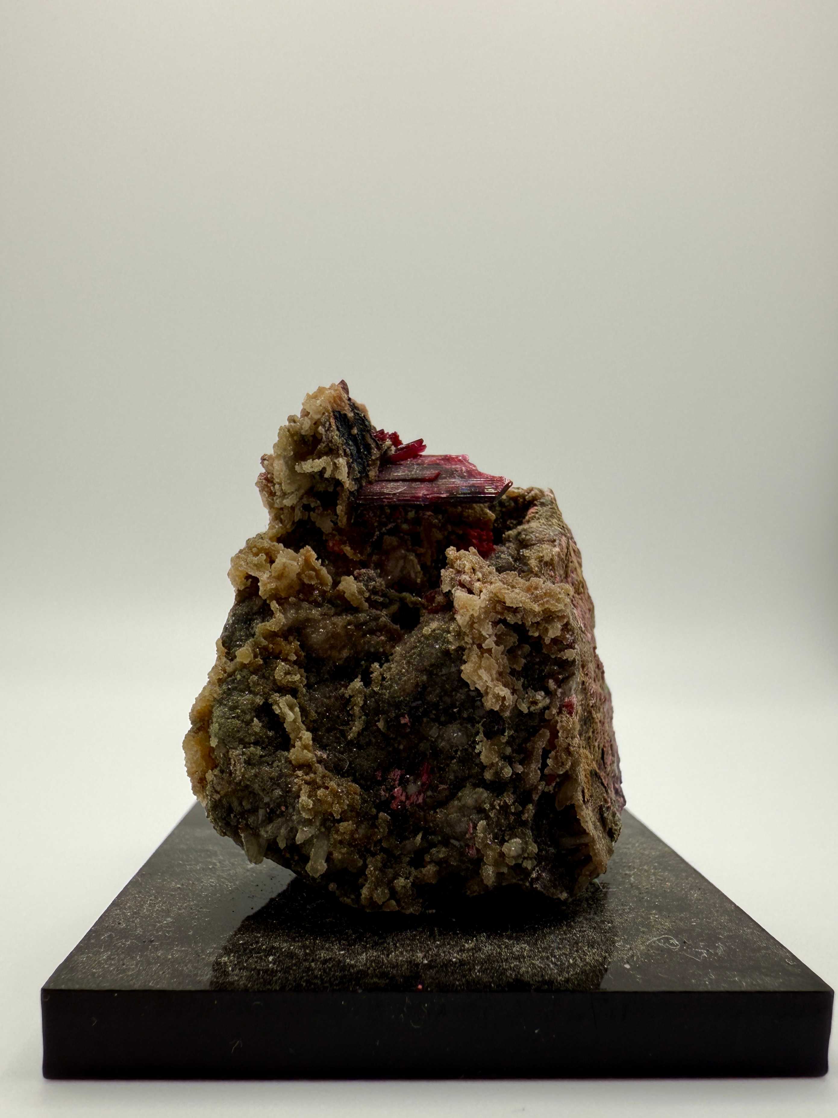 Erythrite