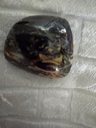 Boulder Opal with potch streak