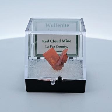 Wulfenite