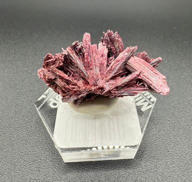 Erythrite