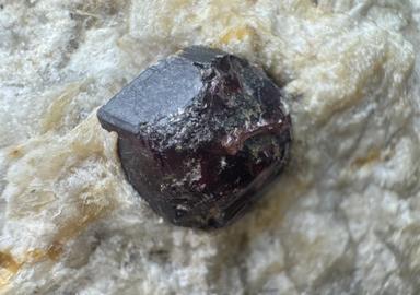 Garnets on Feldspar Host