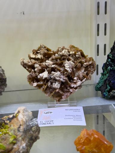 Valentine’s Wulfenite