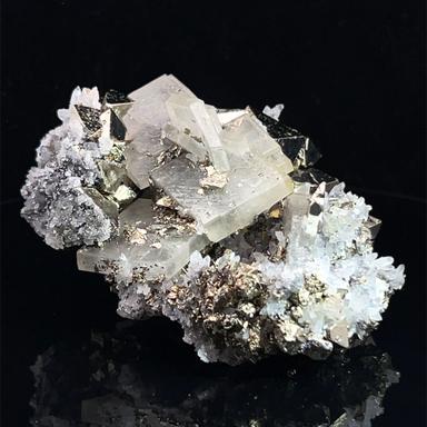 Baryte and pyrite cluster